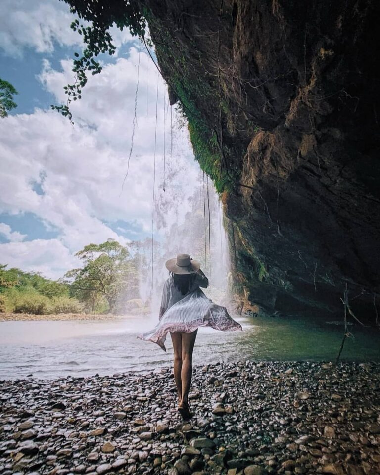 The sound of waterfall is one of the best stress relievers. Let's go find one th...