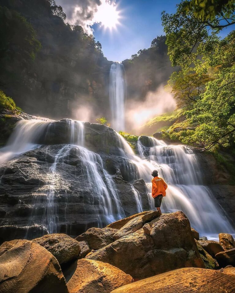 have you ever seen such an amazing waterfalls like this? if you have seen one, c...