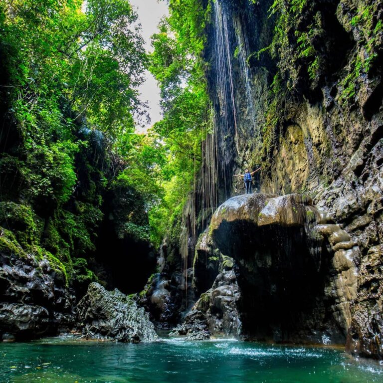 Meski terkenal dengan keindahan pantainya, namun ternyata Pangandaran memiliki o...