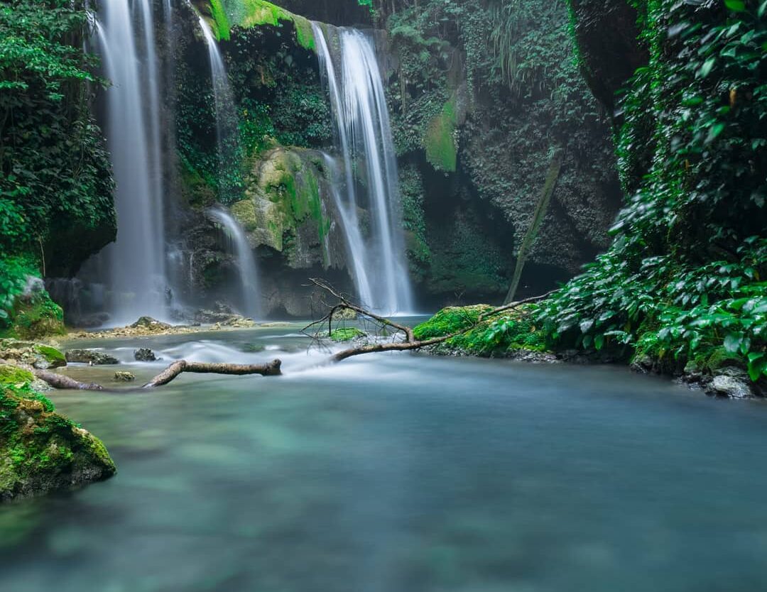 Selamat datang di Air Terjun Laumarang, Luwuk, Sulawesi Tengah!
. 
Pesona alam L...