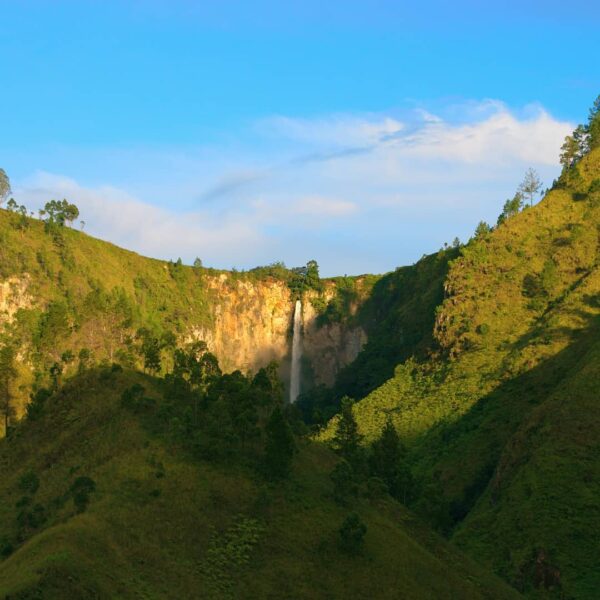 Air Terjun Sipisopiso yang menakjubkan di Sumatera Utara