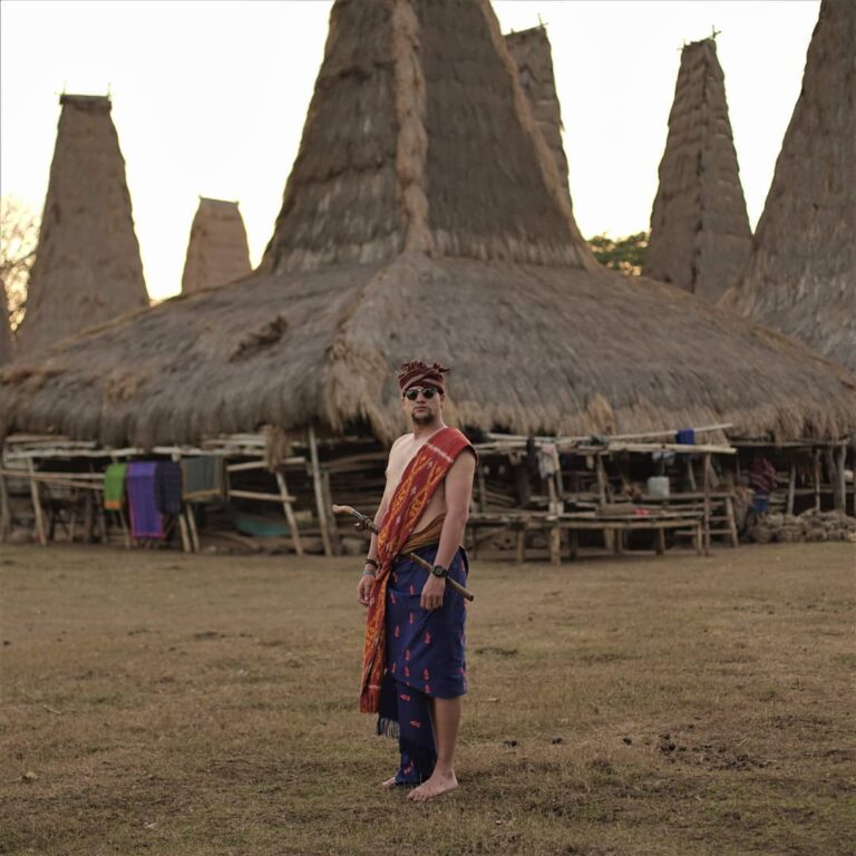 Tahukah Sobat, Sumba memiliki 5 motif tenun! Beberapa di antaranya merupakan sak...
