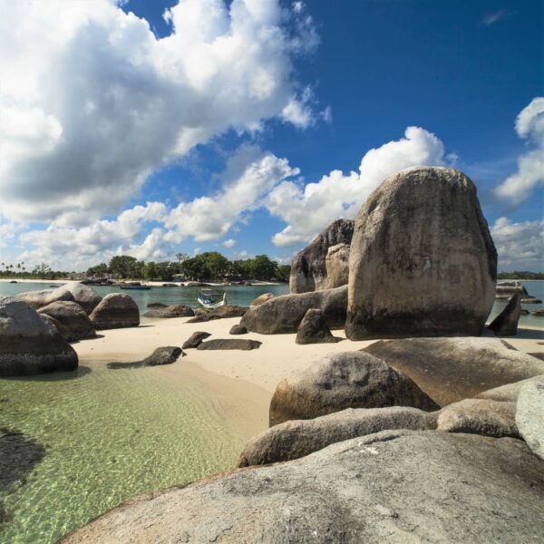 Tahukah Sobat, fakta di balik indahnya bebatuan granit di Kepulauan Bangka Belit...