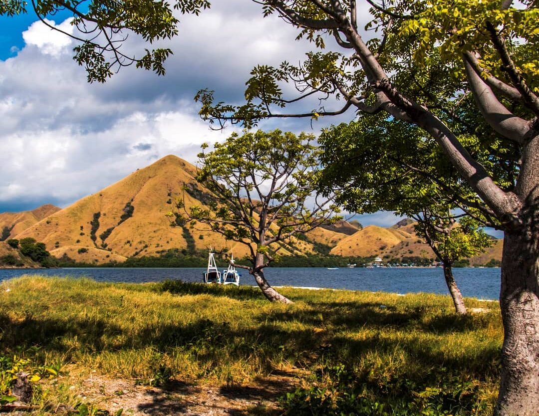 Tak hanya Kepulauan Seribu di Jakarta yang memiliki Pulau Kelor. Nusa Tenggara T...