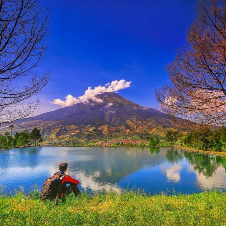 Tak perlu jauh-jauh ke Jepang kalau mau lihat pemandangan seperti di Gunung Fuji...