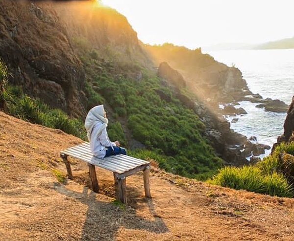 #explorejogja photo today by  taken at Bukit Pengilon, Gunungkidul....