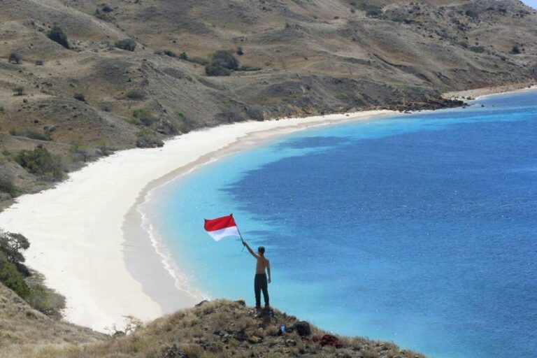 #explorebima Photo today by  taken at Oi Pa'i Beach Lambu...