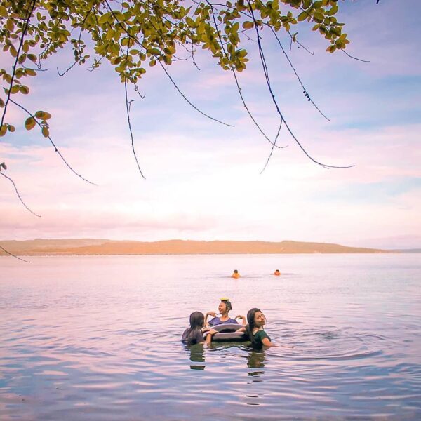 #explorebaubau Photo today by  taken at Pantai Palabusa Baubau....
