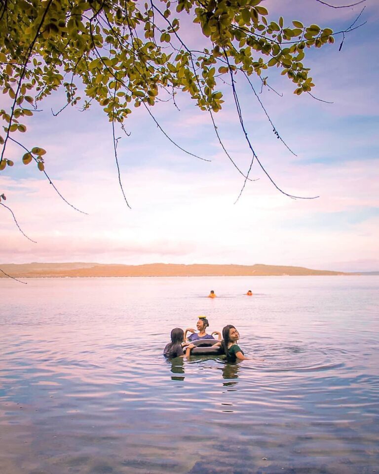 #explorebaubau Photo today by  taken at Pantai Palabusa Baubau....