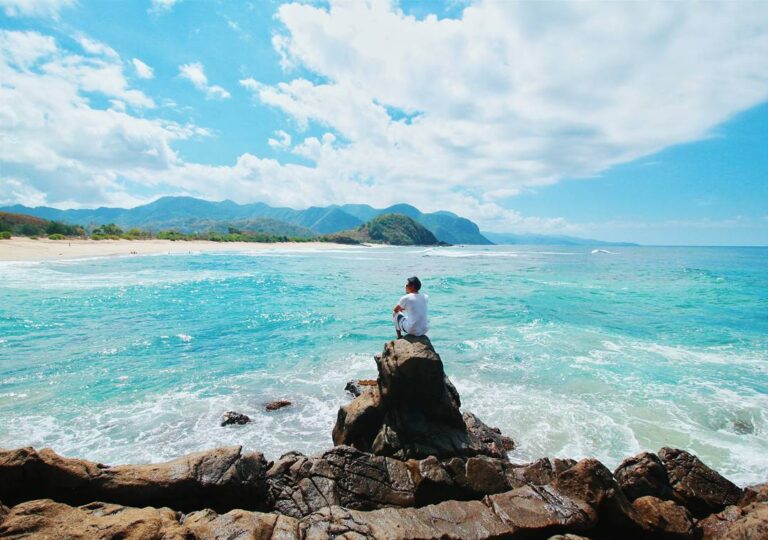 #explorebima Photo today by  taken at Wane Beach Monta...