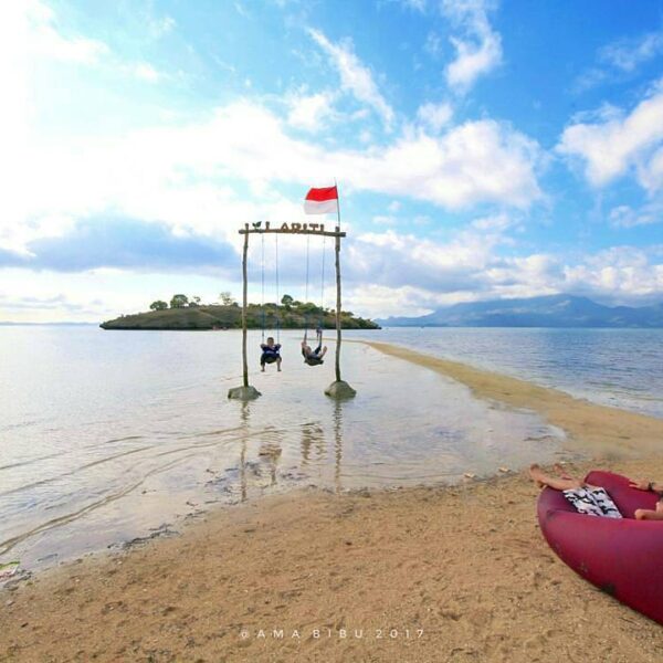 #explorebima Photo today by  taken at Lariti  Beach...