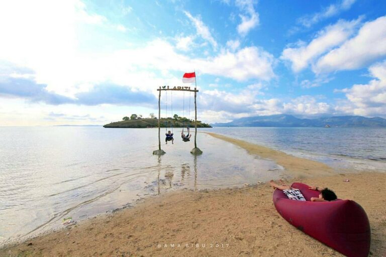 #explorebima Photo today by  taken at Lariti  Beach...