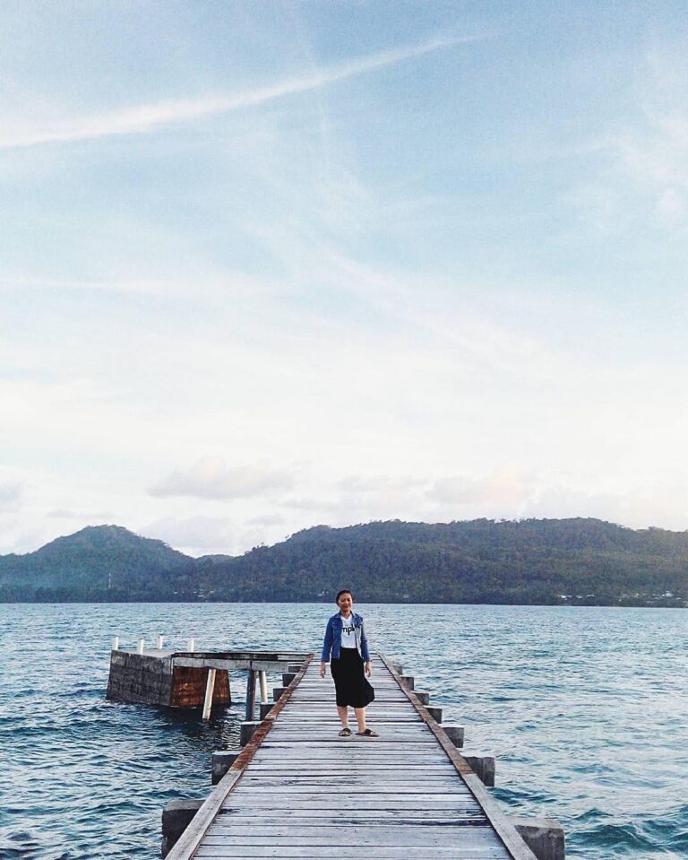#exploreambon photo today by  taken at Pantai Natsepa, Ambon.
#exploreindonesia...