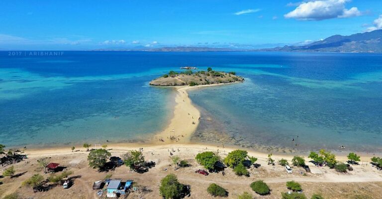 #explorebima Photo today by  taken at Lariti Beach...