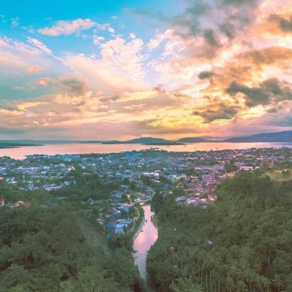 #explorebaubau Photo today by  taken at kawasan benteng keraton buton....
