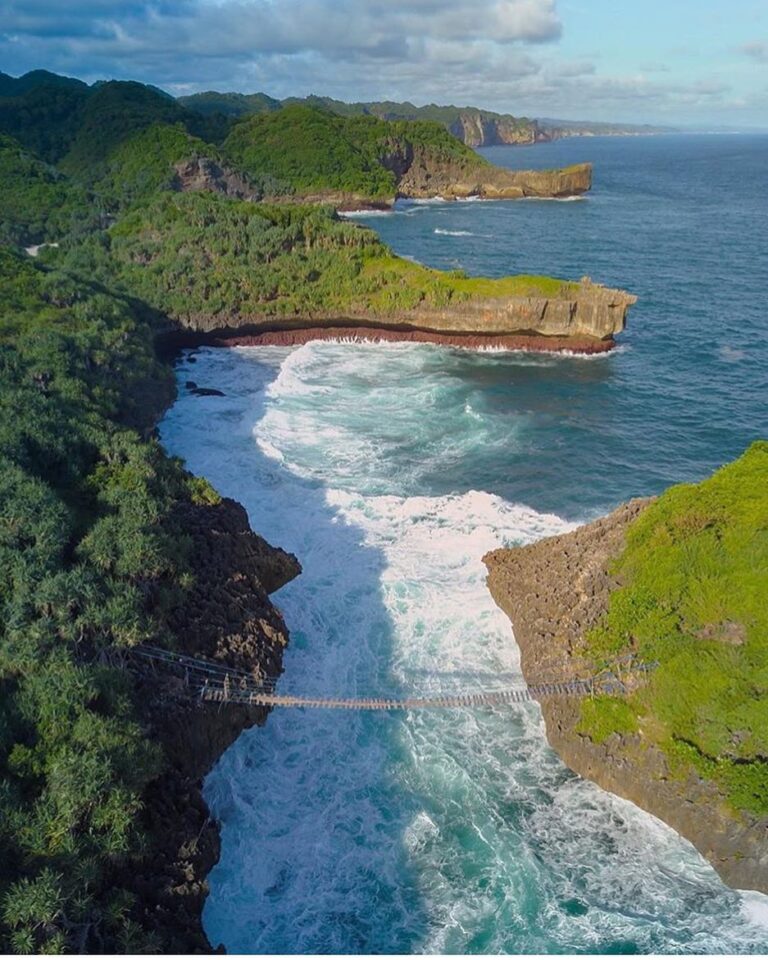 #explorejogja photo today by  Covering Jembatan Pulau Kalong, around Pantai Wedi...