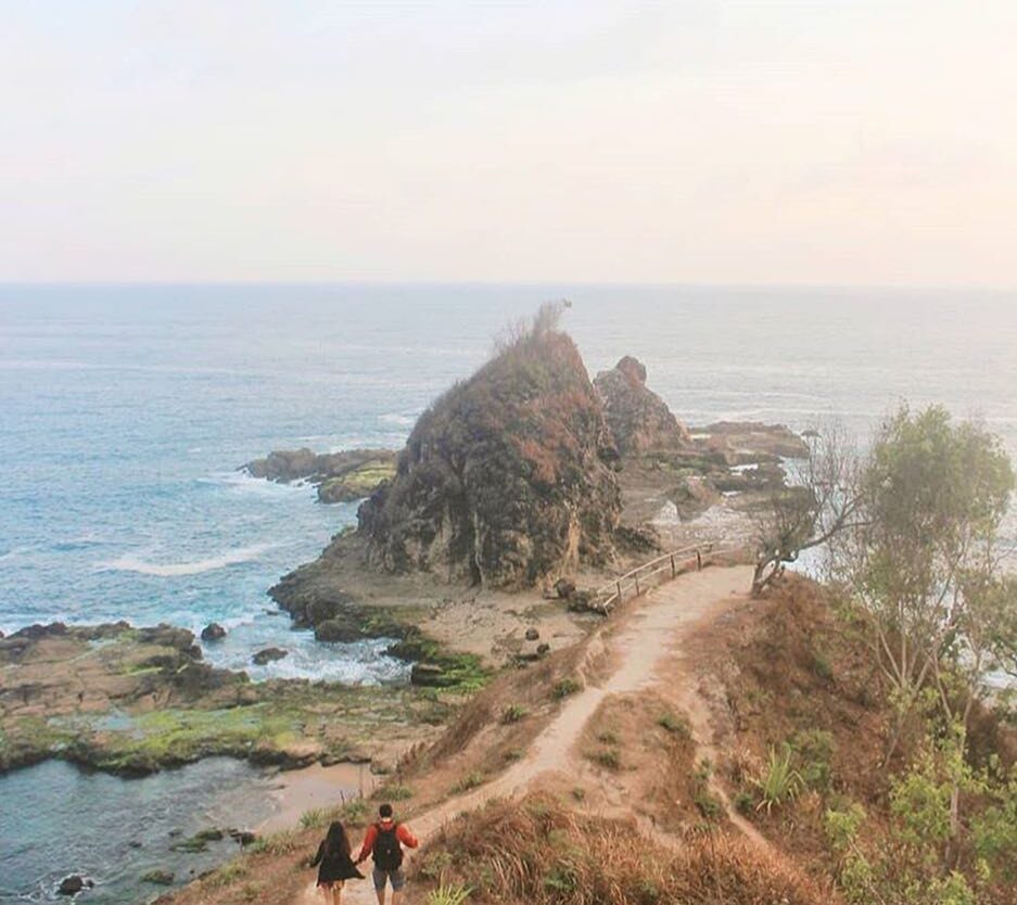 #explorejogja photo today by  taken at Pantai Watu Lumbung, Gunungkidul....