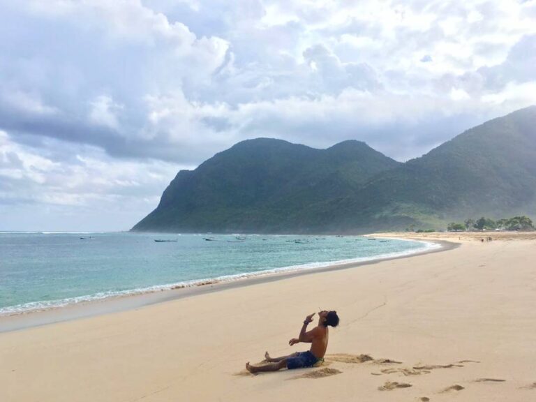 #explorebima Photo today by  taken at Rontu Beach Monta...