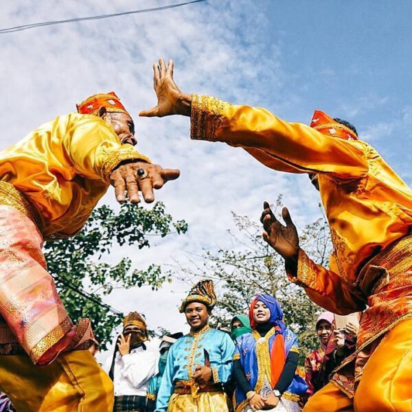 #explorebima_culture Photo today by  
Gantao

Atraksi seni beladiri khas masyara...