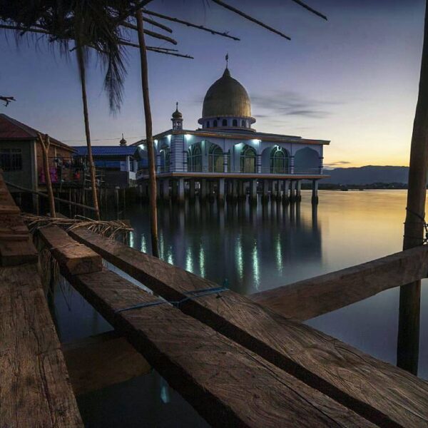 #explorebima Photo today by  taken at Bahrul Khairat Mosque Sape

#exploreindone...