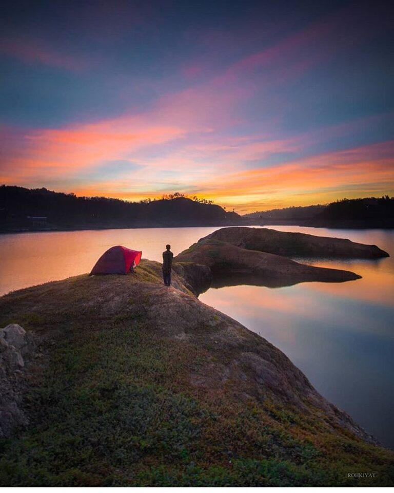 #explorejogja photo today by  taken at Waduk Sermo, Kulon Progo....
