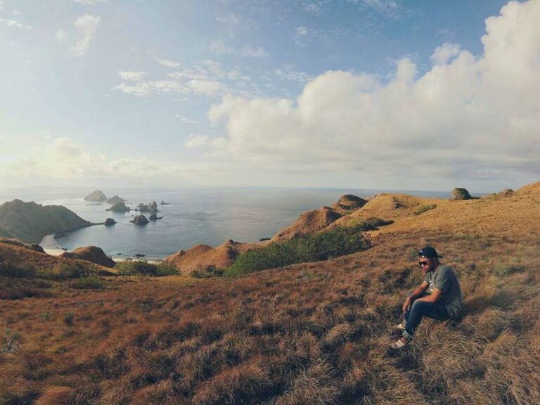 #explorebima Photo today by  taken at Kelapa Island Lambu

#exploreindonesia...