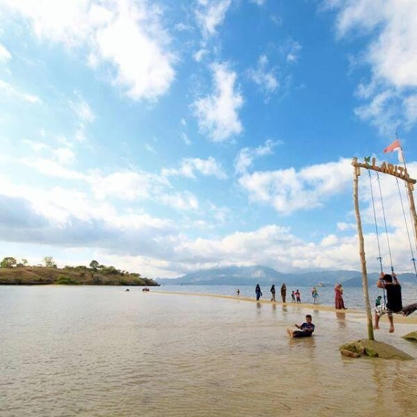 #explorebima Photo today by  taken at Lariti  Beach

#exploreindonesia...