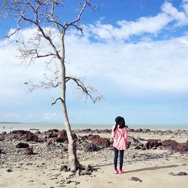 #explorebangka by  taken at Pantai Pasir Padi, Pangkalpinang.
#travelingindonesi...