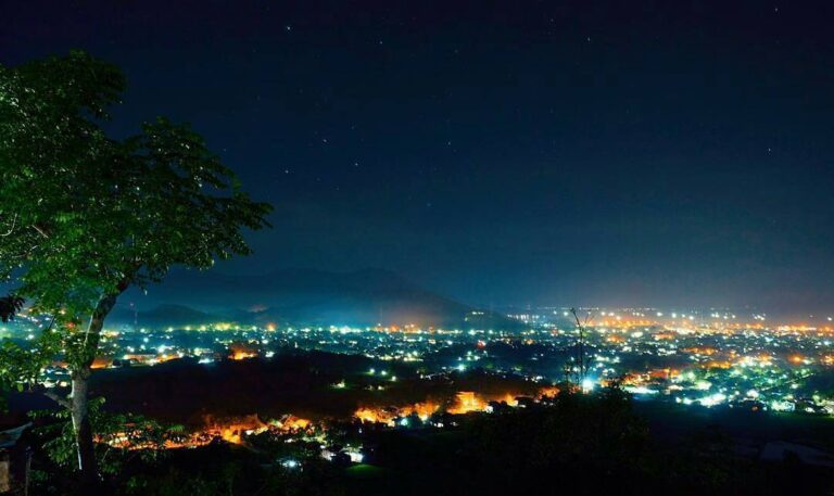 #explorebima Photo today by  taken at Jatiwangi Hill

#exploreindonesia...