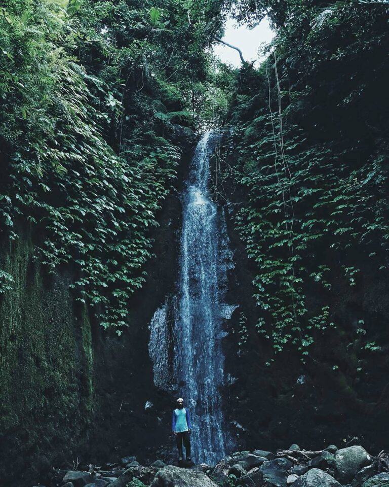 #explorebima Photo today by  taken at Tolo Kaleli Waterfall Donggo Padende

#exp...