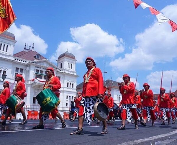 #explorejogja photo today by  covering Grebeg Besar Yogyakarta....