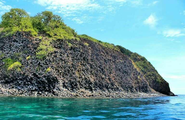 #explorebima Photo today by  taken at Tanjung Mariam Beach

#exploreindonesia...