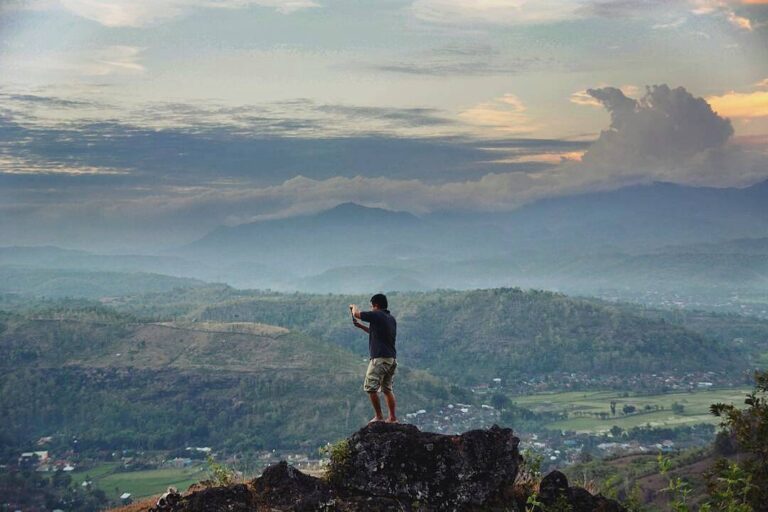 #explorebima Photo today by  taken at Jatiwangi Hill

#exploreindonesia...