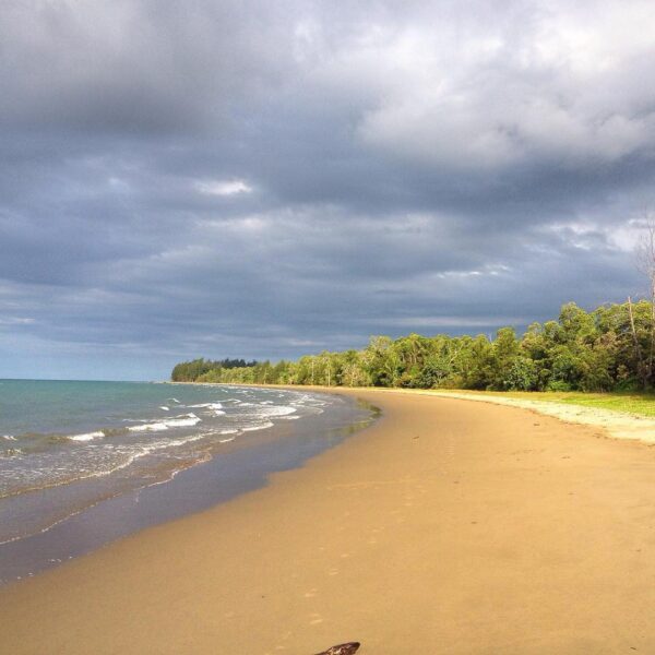 #exploreambon photo today by  taken at Pantai Bula, SBT, Maluku.
#exploreindones...