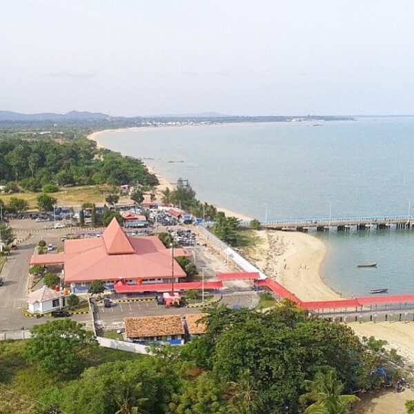 #explorebangka by  taken at Mercusuar Tanjung Kalian, Muntok.
#travelingindonesi...