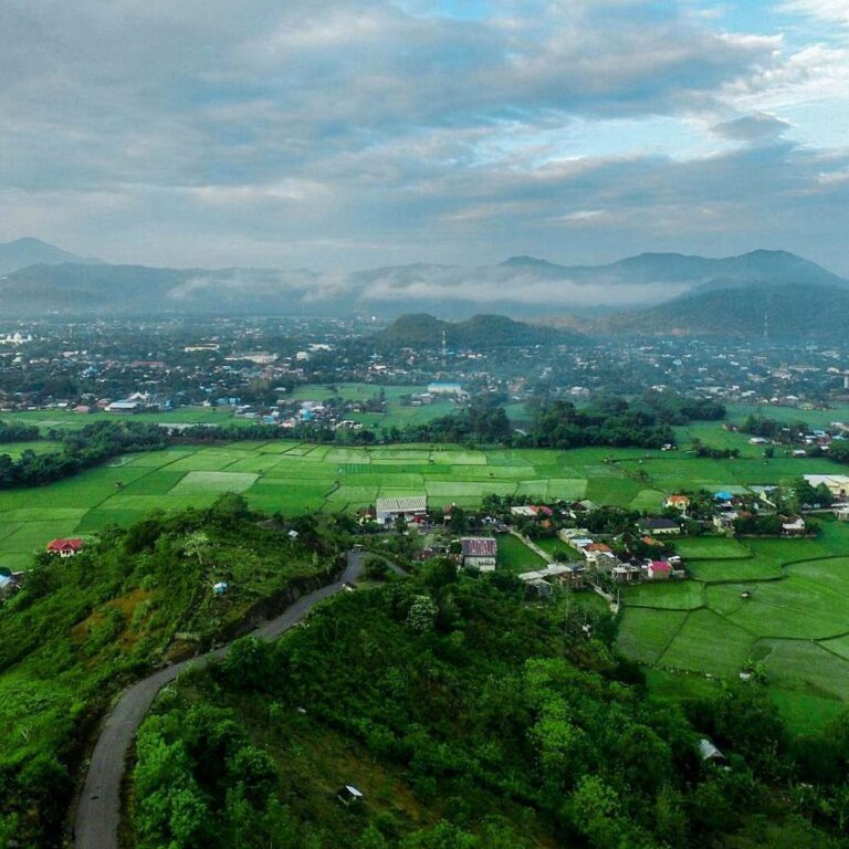 #explorebima Photo today by  taken at Jatiwangi Hill

#exploreindonesia...