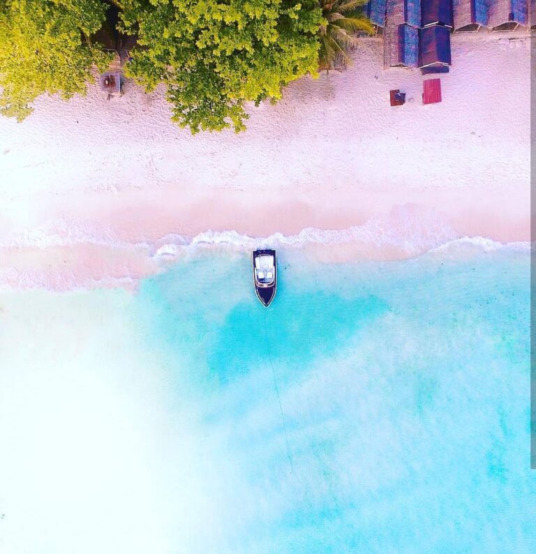 #explorebaubau Photo today by  taken at Pantai Nirwana Baubau....