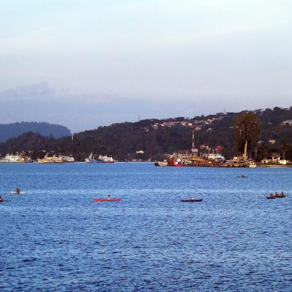 #exploreambon photo today by  taken at Teluk Kota Ambon.
#exploreindonesia...
