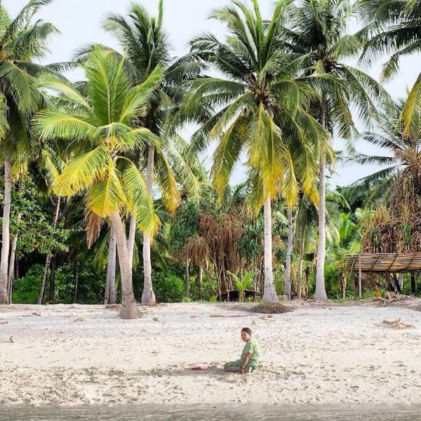 #explorealor Photo today by  Taken around at Pantai Dere, Alor, Nusa Tenggara Ti...