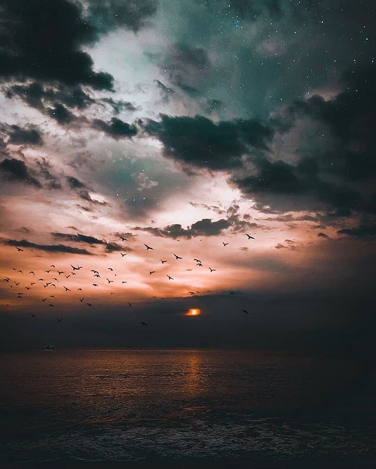 #exploresukabumi photo by  taken while enjoying the sun goes up over, Cilegok Be...
