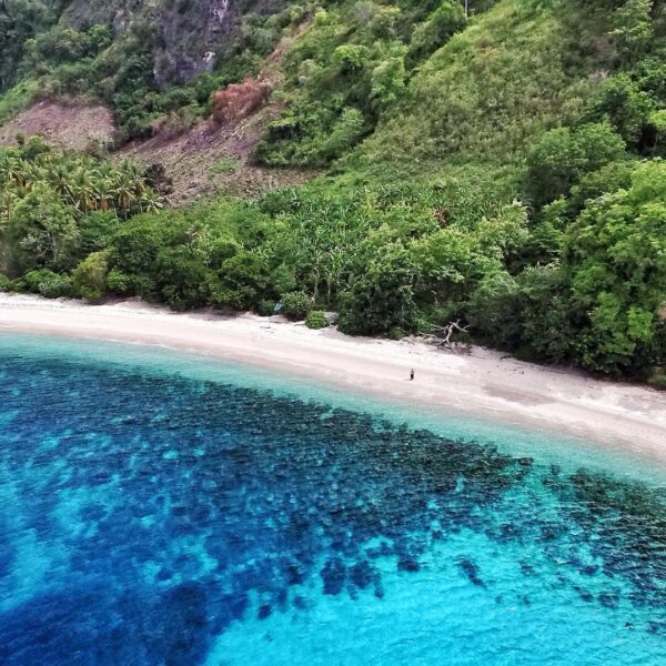 #explorealor Photo today by  Taken around at Pantai Batu Putih, Alor, Nusa Tengg...