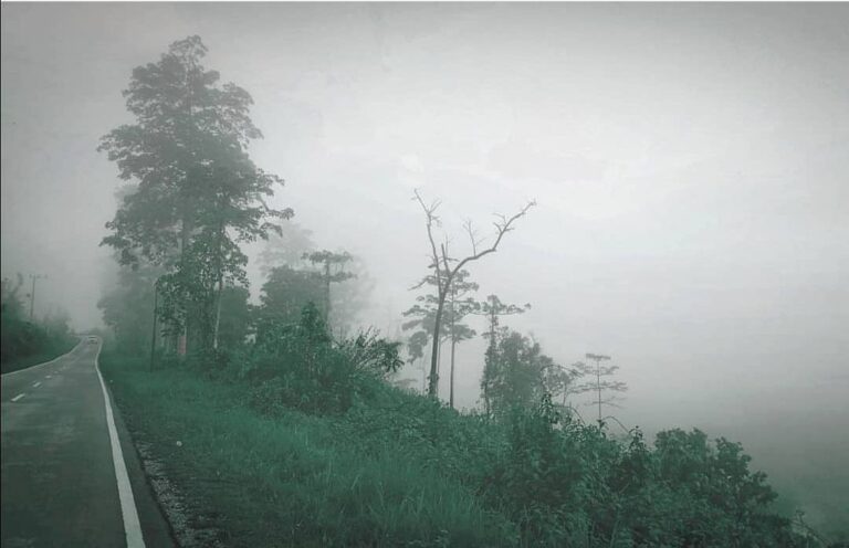 #explorebaubau Photo today by  taken at jalan poros kapontori....