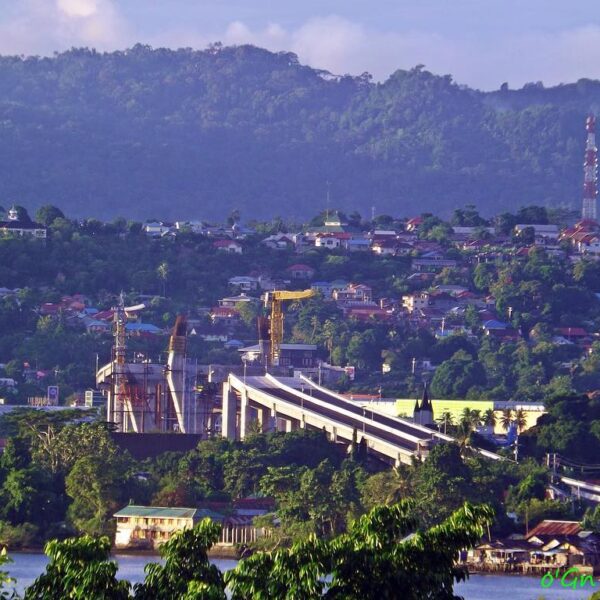 #exploreambon photo today by  taken at Teluk Kota Ambon, via kate kate.
#explore...