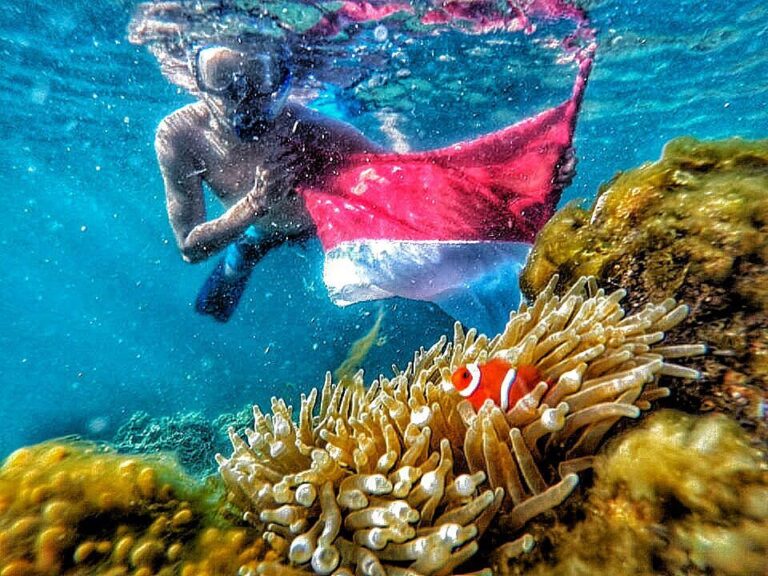 #exploreambon photo today by  taken at Pantai Morela, Ambon.
#exploreindonesia...