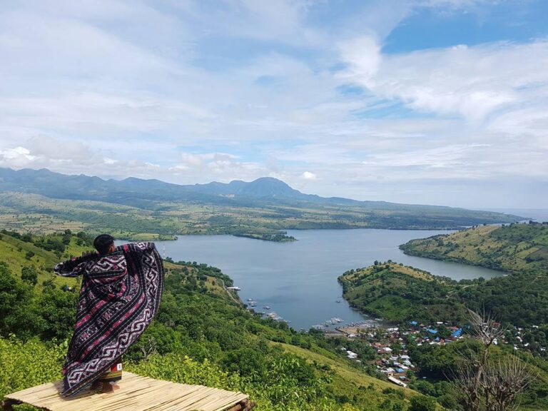 #explorebima Photo today by  taken at Temba Kolo Hill 
#exploreindonesia...