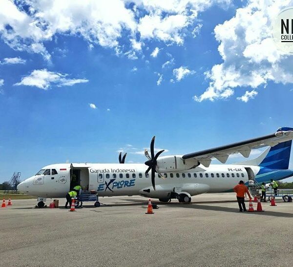 #explorebaubau Photo today by 
taken at Betoambari Airport Baubau....