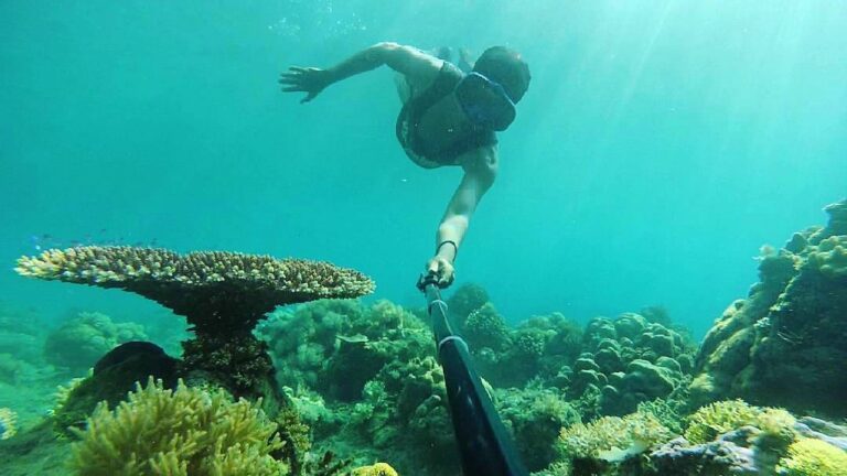 #explorebima Photo today by  taken at Sorinehe Beach Kolo

#exploreindonesia...