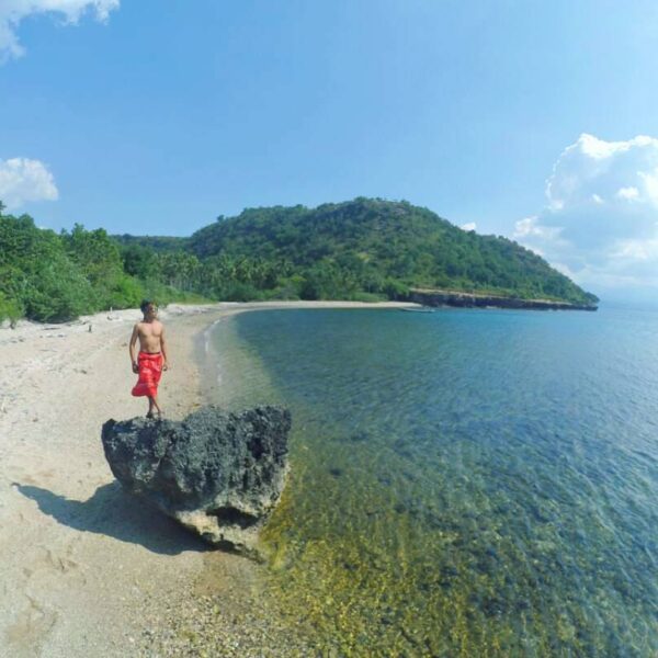 #explorebima Photo today by  taken at Sori Nehe Beach Kolo

#exploreindonesia...