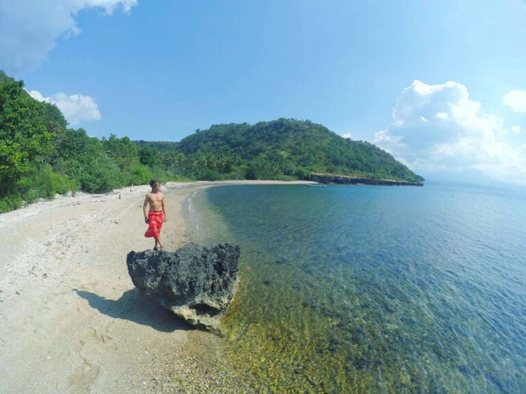 #explorebima Photo today by  taken at Sori Nehe Beach Kolo

#exploreindonesia...
