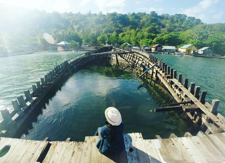 #explorebima Photo today by  taken at Songgela

#exploreindonesia...